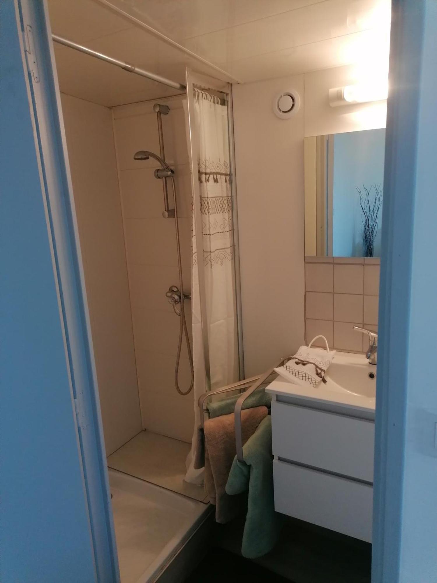 Ferienwohnung Appt Moderne 50M2 Avec Terrasse Rouvroy  Exterior foto